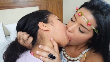 Hot Kisses By Rebeca Santos And Mia 